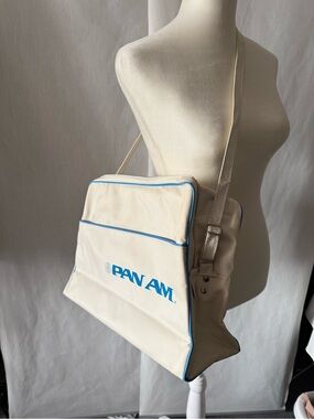 Pan Am White Vintage Shoulder Bag with Blue Trim